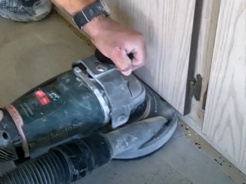 Padroneggiare il lavoro perimetrale con le smerigliatrici per bordi