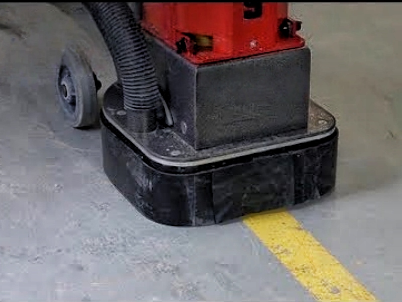 Rimozione della vernice di contorno con utensili diamantati